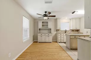 605 Maple Dr, Pilot Point, TX 76258 - Photo 14