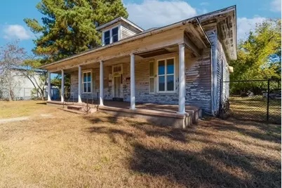 579 17th Street SE, Paris, TX 75460 - Photo 1