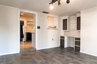 1325 Smilax Avenue, Fort Worth, TX 76111 - Photo 8