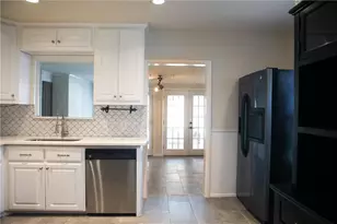 1325 Smilax Ave, Fort Worth, TX 76111 - Photo 6