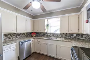 2310 Crescent Dr, Abilene, TX 79605 - Photo 12