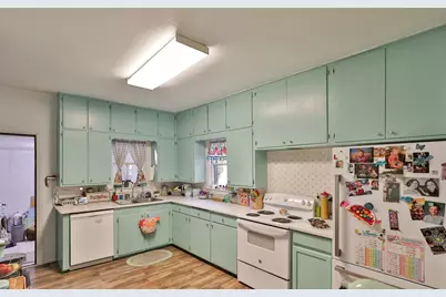 510 W Plummer Street, Eastland, TX 76448 - Photo 26