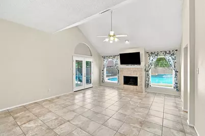 316 Willow Creek Lane, Glenn Heights, TX 75154 - Photo 14