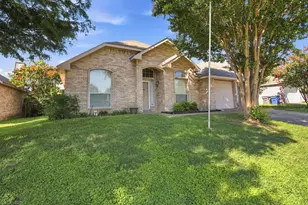 316 Willow Creek Ln, Glenn Heights, TX 75154 - Photo 6