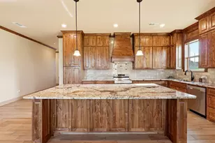 265 Delatorre St, Trenton, TX 75490 - Photo 4