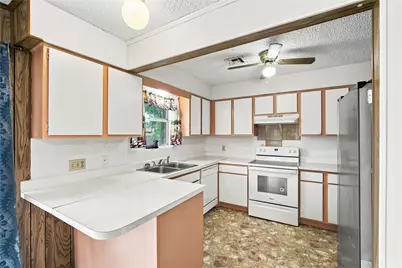 504 E Roosevelt Avenue, Whitney, TX 76692 - Photo 8