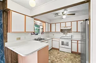 504 E Roosevelt Ave, Whitney, TX 76692 - Photo 8