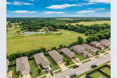 3308 Robin Road, Ennis, TX 75119 - Photo 12
