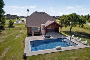 7411 McKinney Meadows Dr, McKinney, TX 75071 - Photo 1