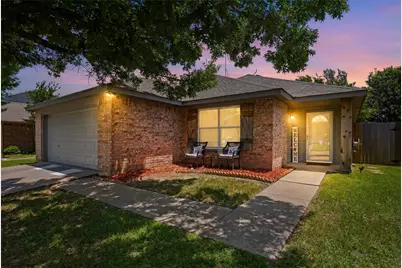 149 Jefferson Drive, Venus, TX 76084 - Photo 2