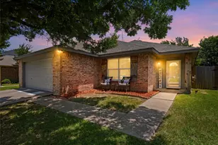 149 Jefferson Dr, Venus, TX 76084 - Photo 2
