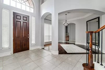 828 Thomas Crossing Drive, Fort Worth, TX 76028 - Photo 6