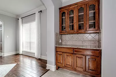 828 Thomas Crossing Drive, Fort Worth, TX 76028 - Photo 10