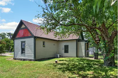 203 Plum Street, Sanger, TX 76266 - Photo 6