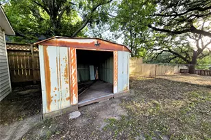 604 E 4th St, Weatherford, TX 76086 - Photo 26