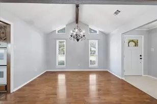1000 Oxfordshire Dr, Carrollton, TX 75007 - Photo 8