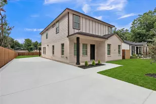 2416 Bird St, Fort Worth, TX 76111 - Photo 2