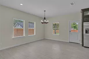 2416 Bird St, Fort Worth, TX 76111 - Photo 8