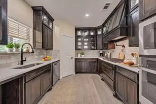 2416 Bird St, Fort Worth, TX 76111 - Photo 10
