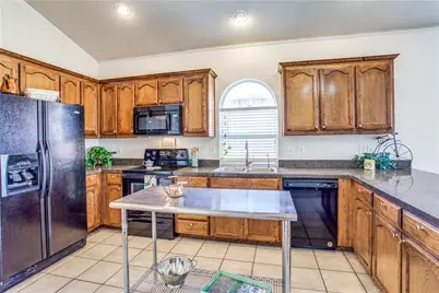 6532 Alexandra Meadows Drive, Fort Worth, TX 76131 - Photo 8