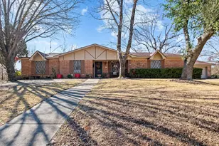 703 Amy St, Canton, TX 75103 - Photo 2