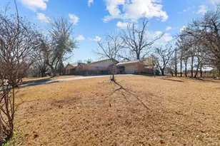 703 Amy St, Canton, TX 75103 - Photo 6