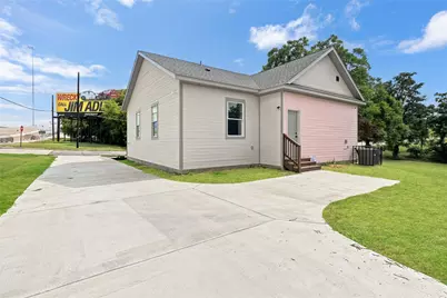 1022 E 9th Street, Dallas, TX 75203 - Photo 26
