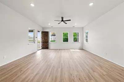 1022 E 9th Street, Dallas, TX 75203 - Photo 4