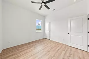 1022 E 9th St, Dallas, TX 75203 - Photo 20