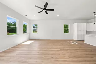1022 E 9th St, Dallas, TX 75203 - Photo 6