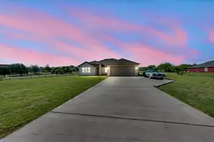 656 Bunk House Rd, Venus, TX 76084 - Photo 2