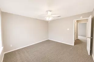 509 S Beverly St, Crowley, TX 76036 - Photo 12