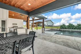 408 Royal Santana Run, Weatherford, TX 76087 - Photo 30