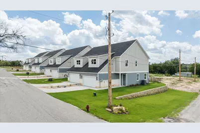 710 N Sycamore Street, Hico, TX 76457 - Photo 26