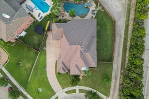 2201 Lady Cornwall Dr, Lewisville, TX 75056 - Photo 10