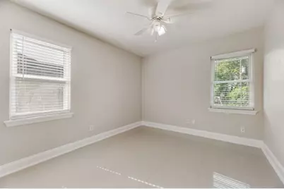 121 Dallas Drive, Euless, TX 76039 - Photo 18
