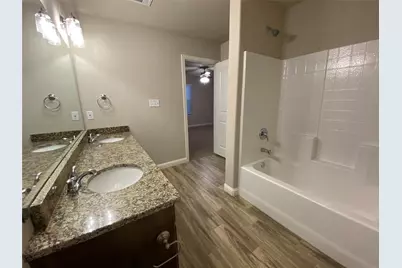 802 Rolling Terrace Circle, Granbury, TX 76049 - Photo 6