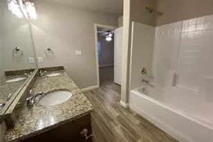 802 Rolling Terrace Cir, Granbury, TX 76049 - Photo 6