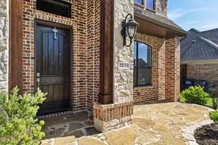 2245 Gulfstream Dr, Little Elm, TX 75068 - Photo 4