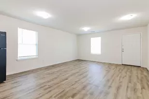 1120 W Owing St, Denison, TX 75020 - Photo 8