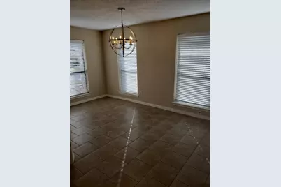 1307 Boardwalk Street, Arlington, TX 76011 - Photo 16