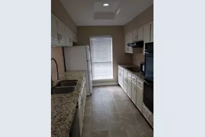 1307 Boardwalk Street, Arlington, TX 76011 - Photo 12