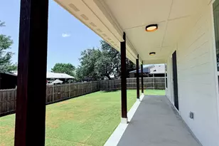 5402 Celina Ct, Granbury, TX 76048 - Photo 12