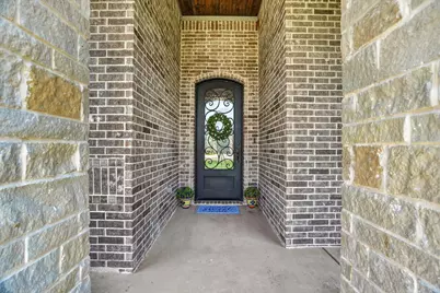 1136 Tremont Lane, Granbury, TX 76049 - Photo 6