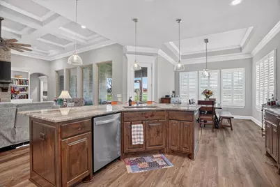 1136 Tremont Lane, Granbury, TX 76049 - Photo 16