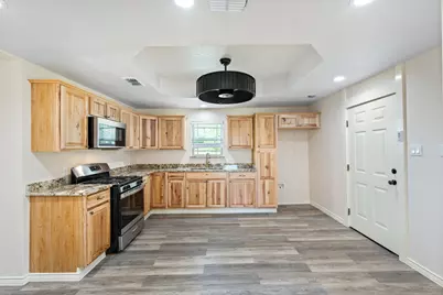 205 SW 11th Street, Mineral Wells, TX 76067 - Photo 8