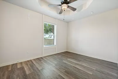 205 SW 11th Street, Mineral Wells, TX 76067 - Photo 12