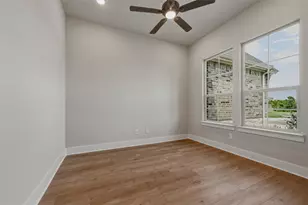 711 Water Side Dr, Van Alstyne, TX 75495 - Photo 12