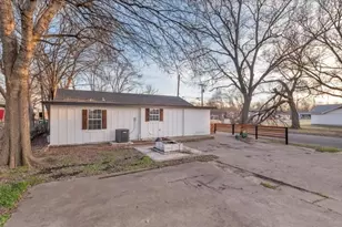 902 Calumet St, Waco, TX 76704 - Photo 22
