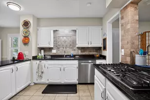 7513 Ravenswood Rd, Granbury, TX 76049 - Photo 4